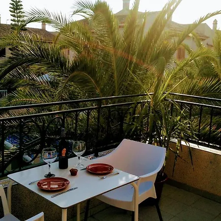 Apartamento Con Piscinas Y Playa Cerca !! Apartamento