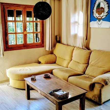 Apartamento Apartamento Con Piscinas Y Playa Cerca !! *